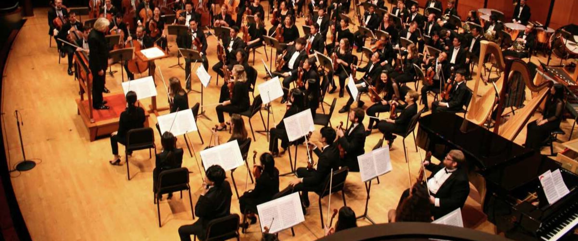 What is the Dress Code for Concerts by Members of the Orchestra in Williamson County, Texas?